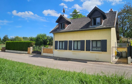 Maison à 
Mirebeau Sur Beze