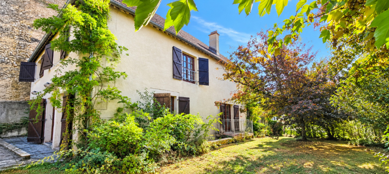 Maison à 
Chargey Les Gray