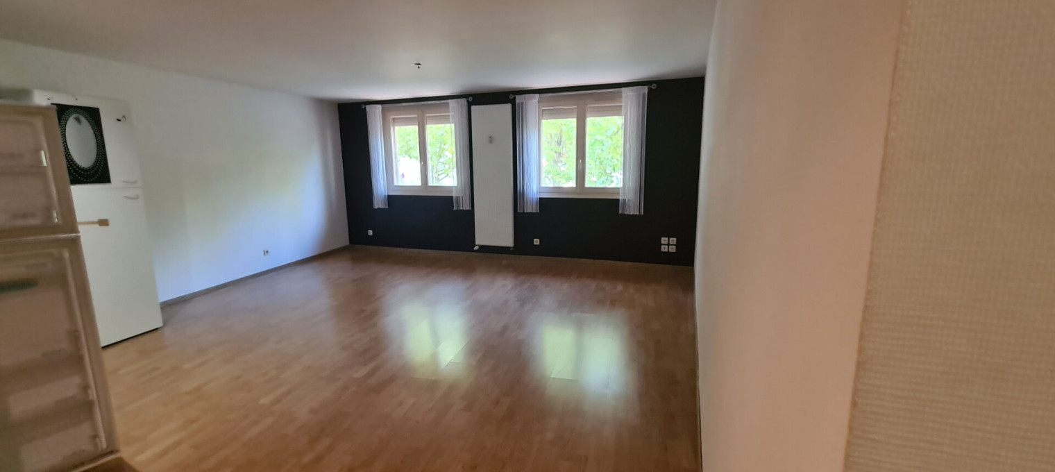 Appartement à 
Mirebeau Sur Beze