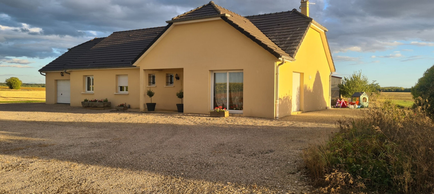 Maison à 
Remilly Sur Tille