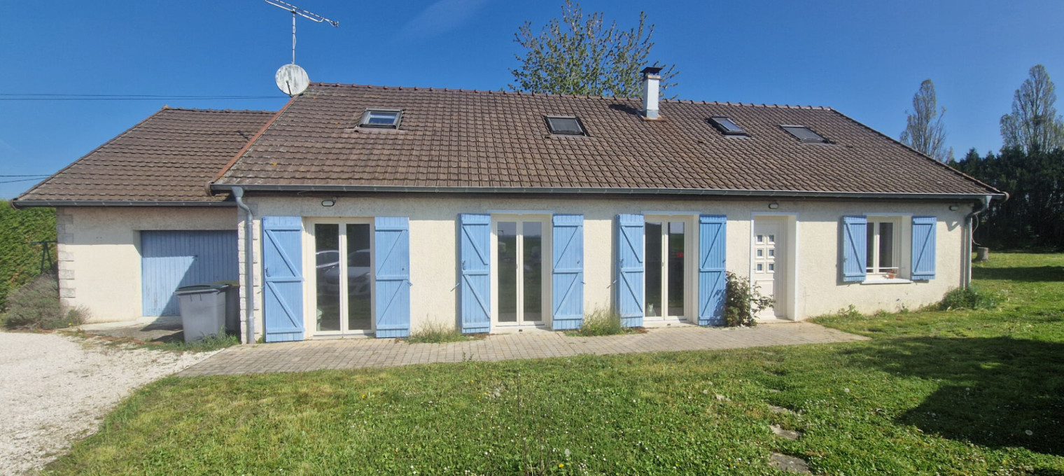 Maison à 
Mirebeau-sur-beze