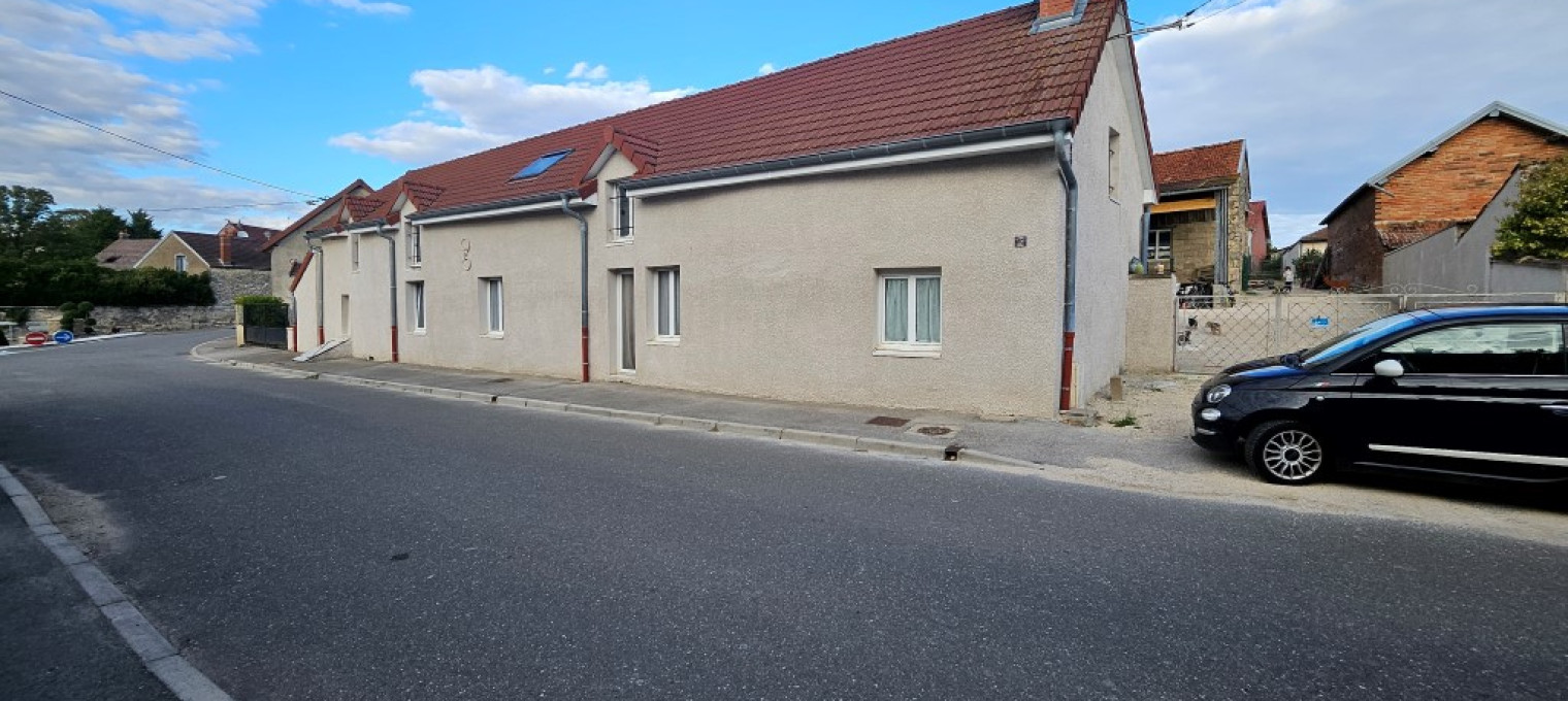 Maison à 
Mirebeau Sur Beze