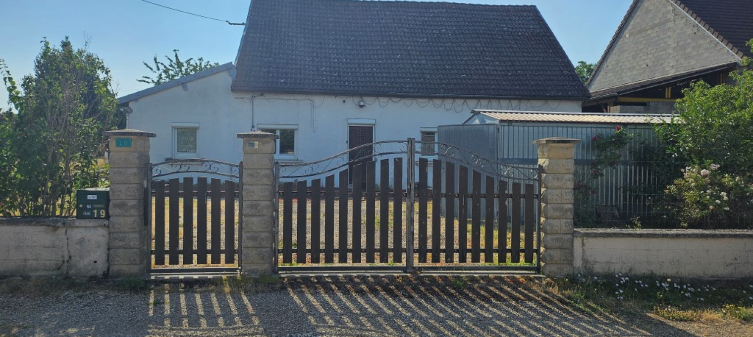 Maison Ã  
Montmancon