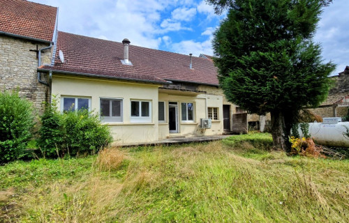 Maison Ã  
Oyrieres