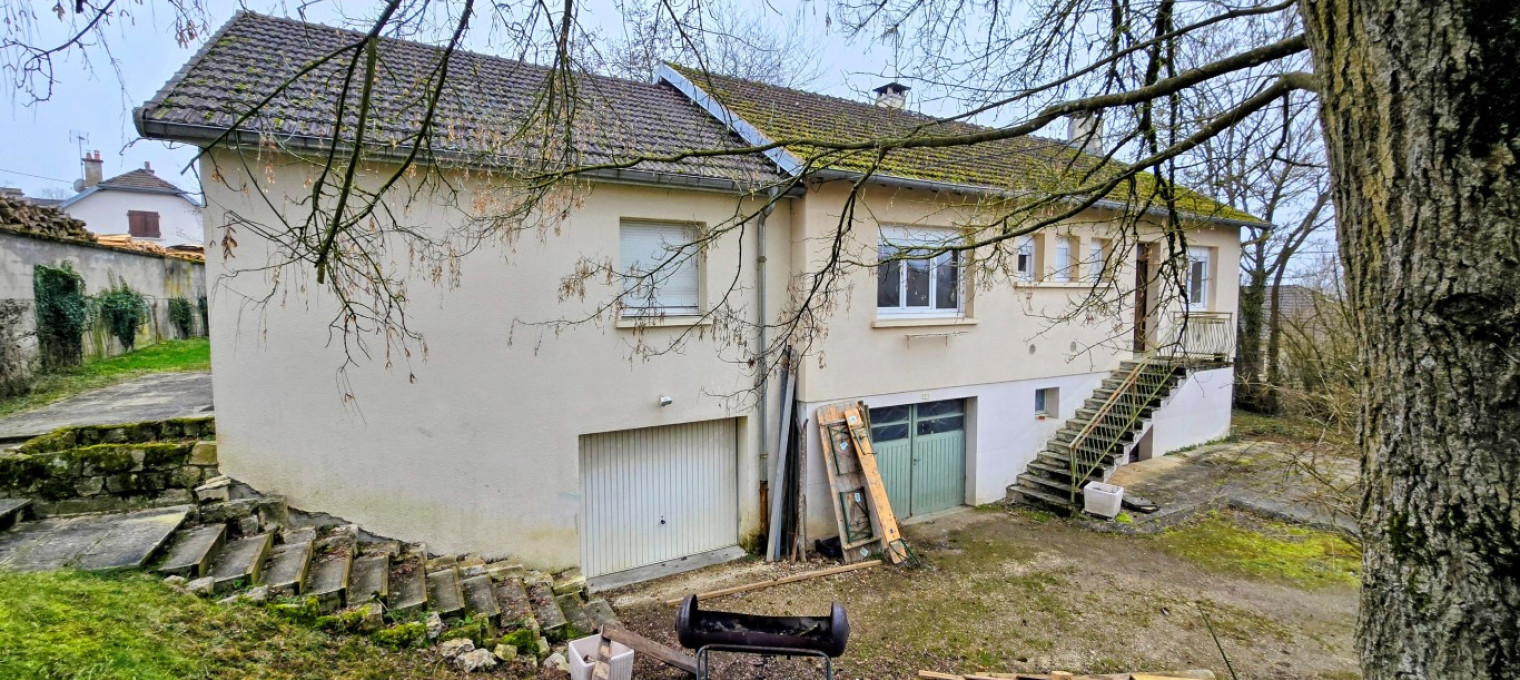 Maison Ã  
Chargey Les Gray