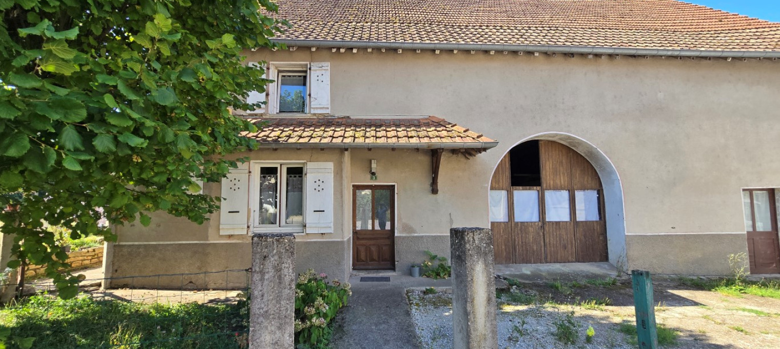 Maison Ã  
Beaujeu Saint Vallier Pierre