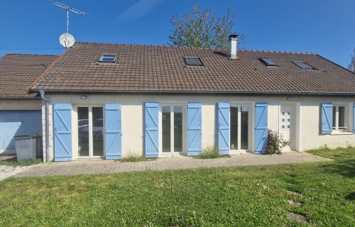 Maison Ã  
Mirebeau-sur-beze