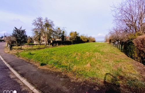 Terrain Ã  
Gray La Ville