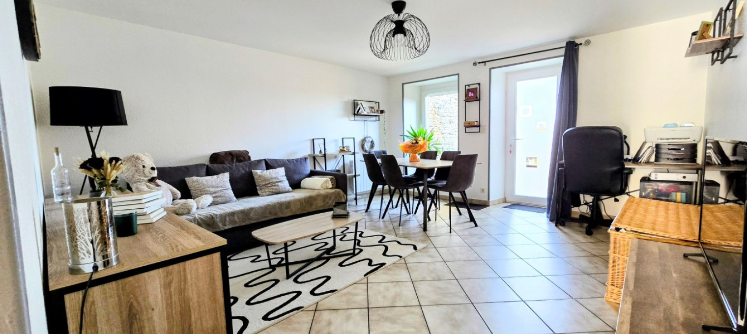 Maison Ã  
Champlitte