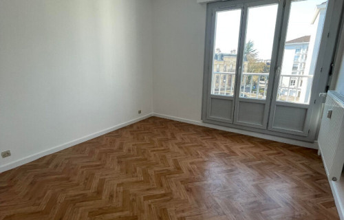 Appartement Ã  
Gray